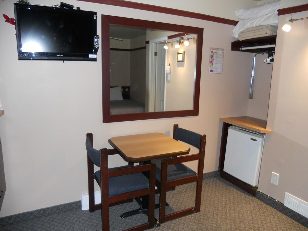 Motel Normandie Louiseville ห้อง รูปภาพ