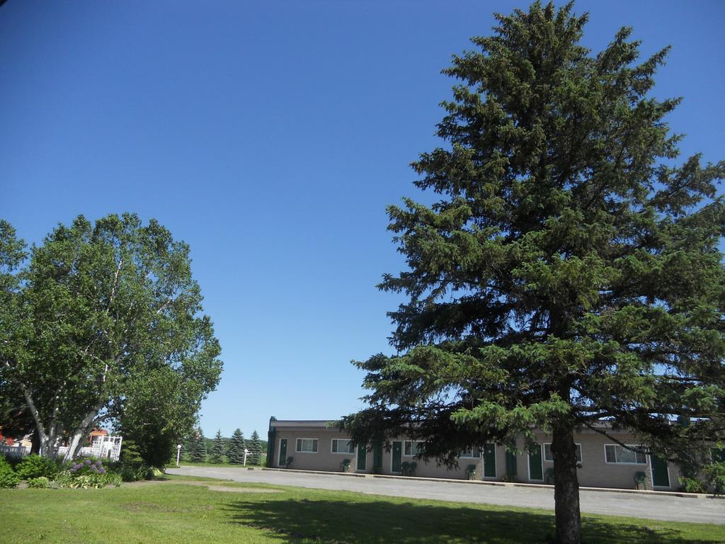 Motel Normandie Louiseville ภายนอก รูปภาพ