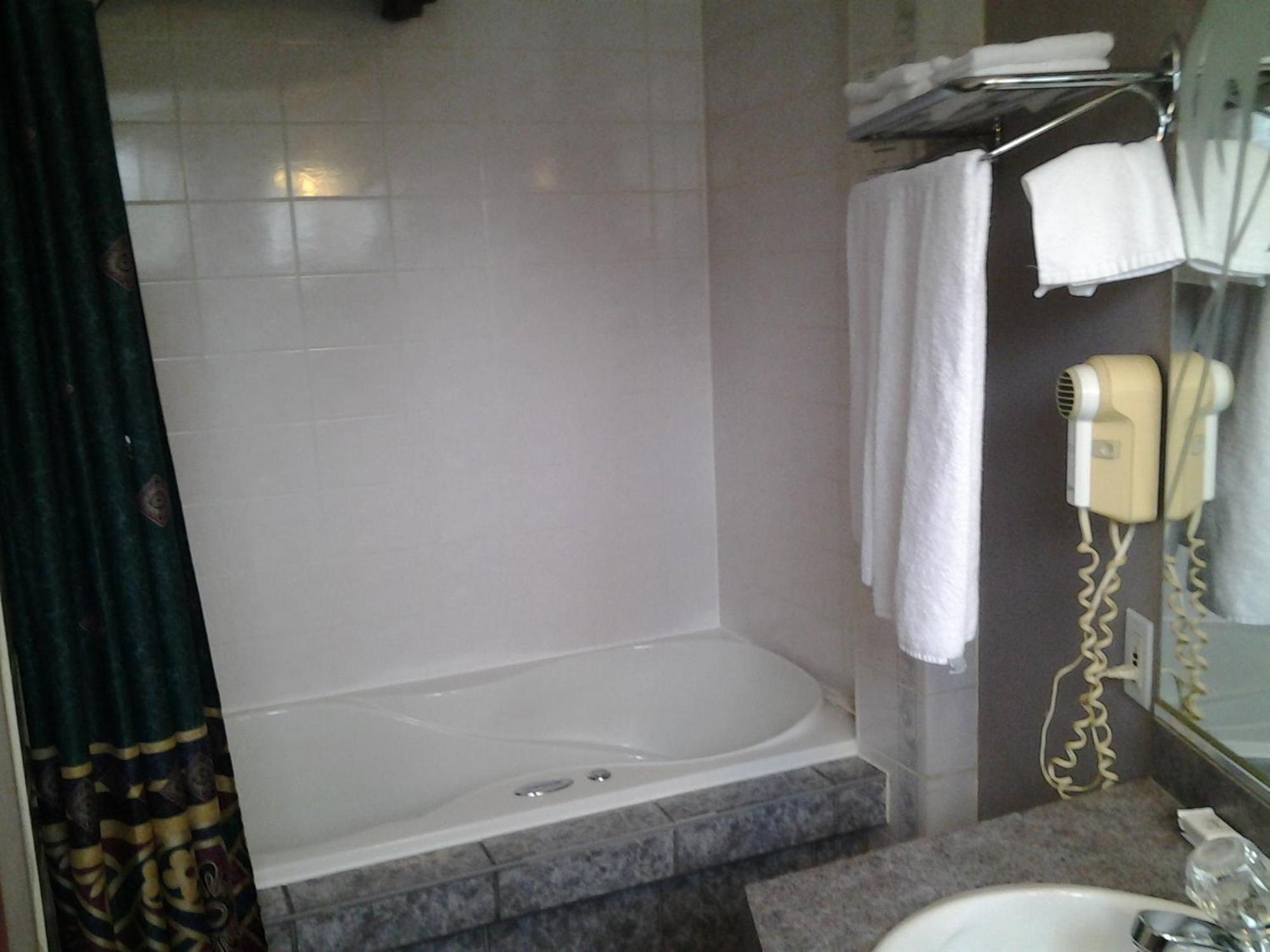 Motel Normandie Louiseville ห้อง รูปภาพ