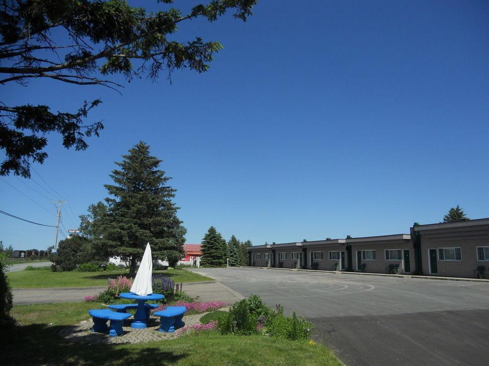 Motel Normandie Louiseville ภายนอก รูปภาพ